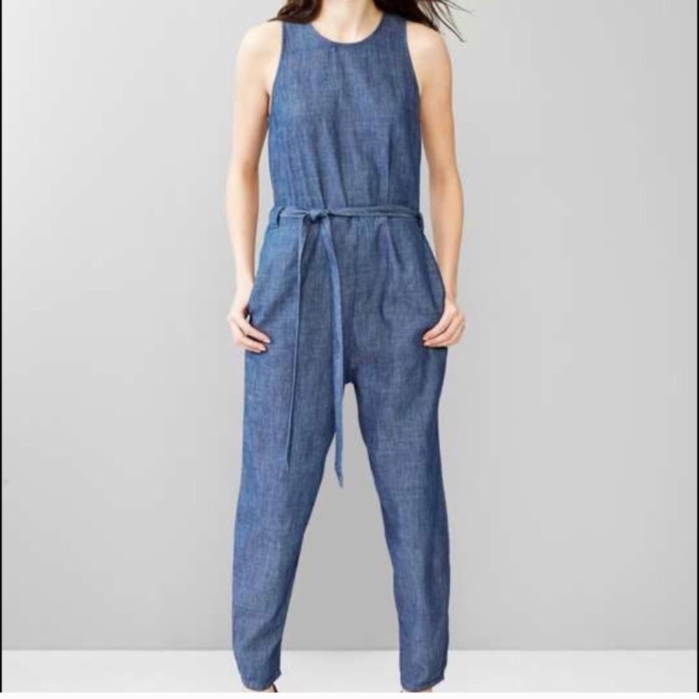 Gap Women's NYC exclusive Chambray Jumpsuit